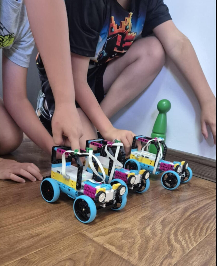 LEGO камиони